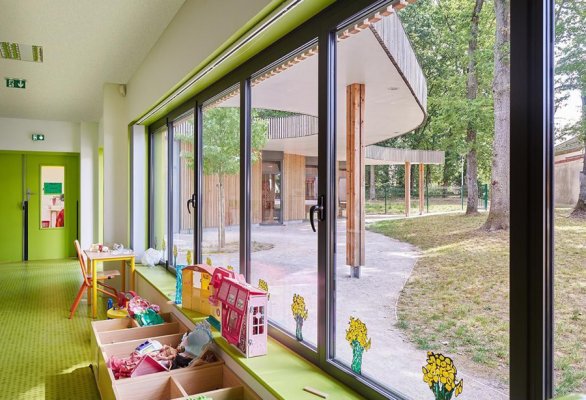 幼兒園裝修完滿5個月了能上學嗎？